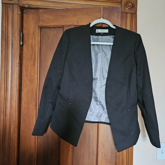 Pantsuit - Picture 3 of 4